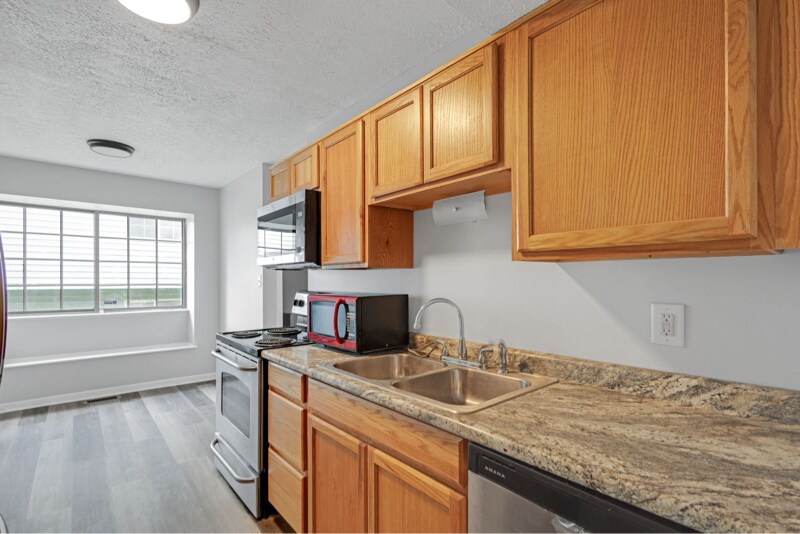 Building Photo - 5327 Traditions Dr
