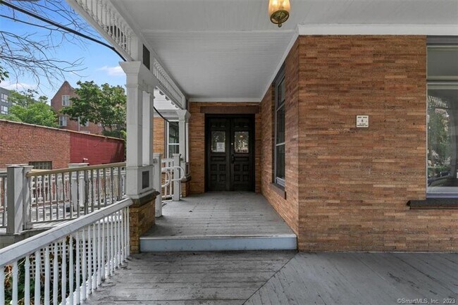 Building Photo - 131 Dwight St