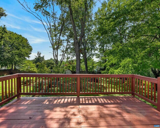 Building Photo - 308 Eastbrook Dr