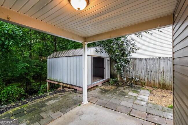Building Photo - 632 Spanish Oak Dr