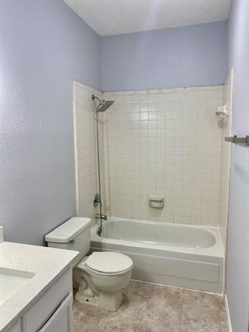 Building Photo - 810 Trevor Way