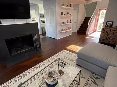 Building Photo - 2007 Sandberg Dr