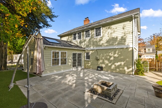 Building Photo - 3 Bed 3 Bath - Kensington Craftsman - Move In Ready