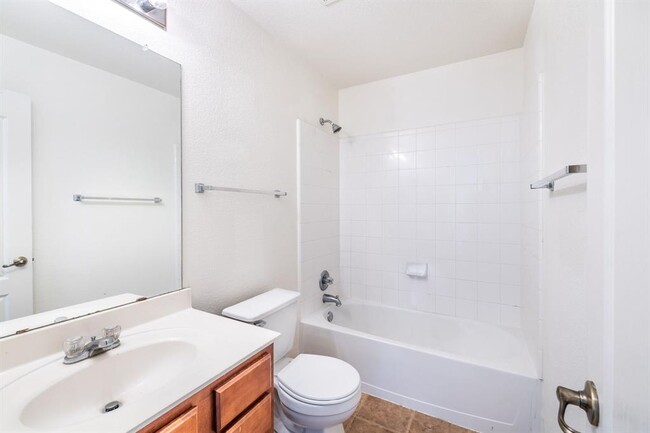 Building Photo - 4507 Mellow Hollow Dr