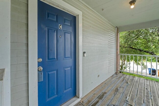 Building Photo - 4208 Duval Rd