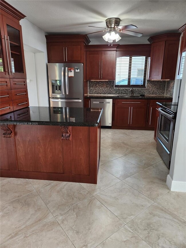 Building Photo - 10990 SW 57th St