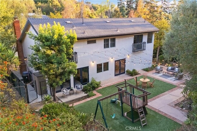 Building Photo - 9767 Blantyre Dr