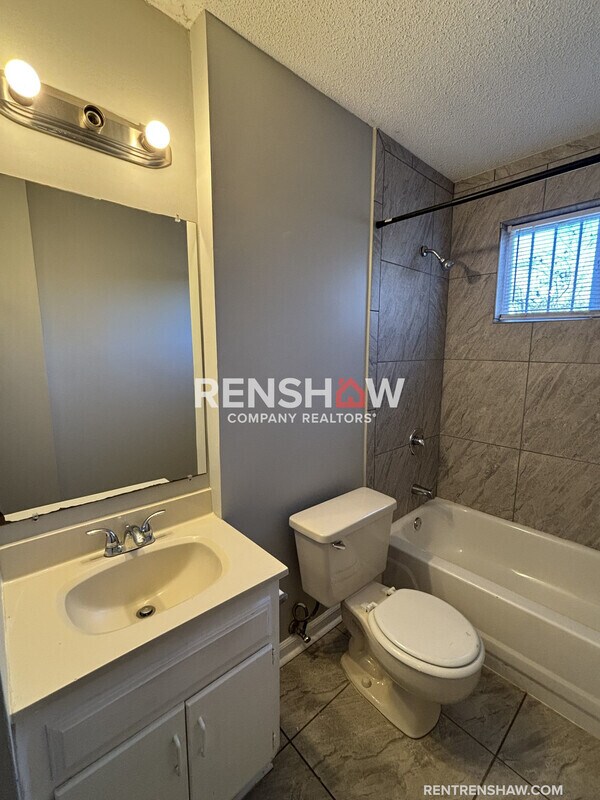 Building Photo - 2998 Elbert Cove