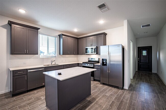 Building Photo - 5135 Persimmon Peak Pl