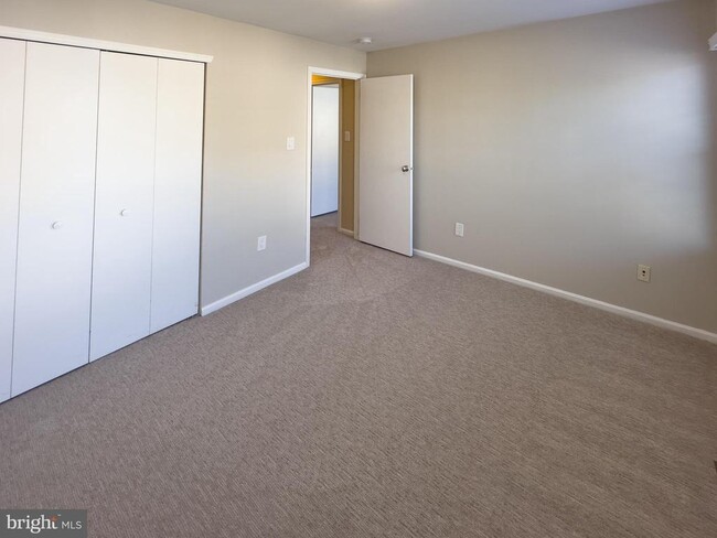 Building Photo - 806 Wharton Rd