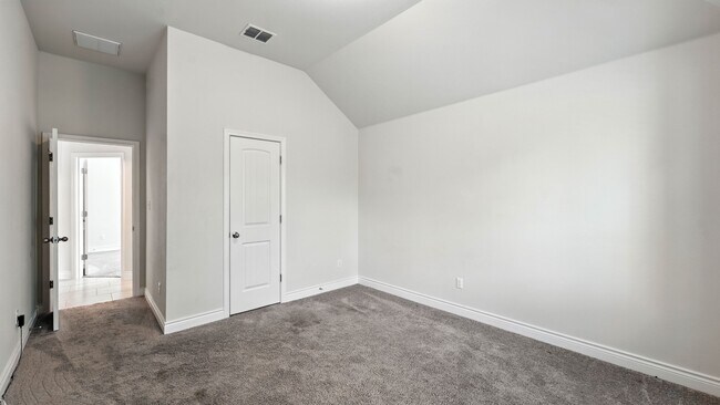 Building Photo - 490 Nautical Lp