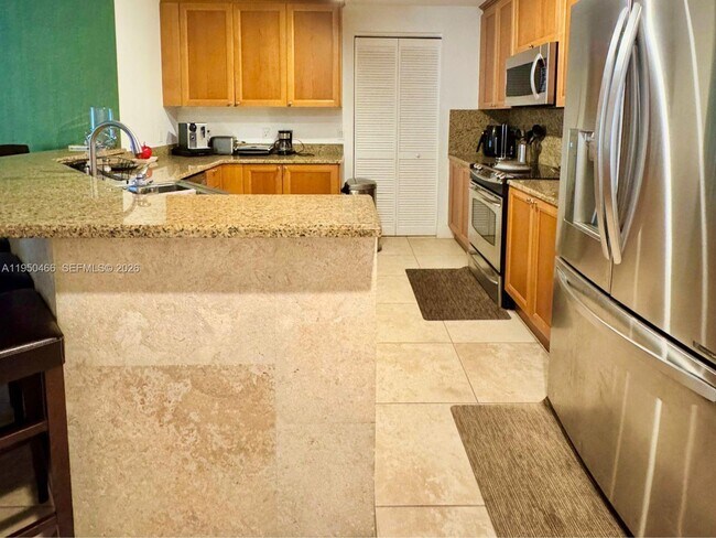 Building Photo - 55 Merrick Way