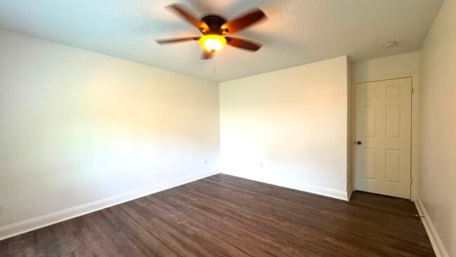 Building Photo - 6422 Diamond Rock Dr