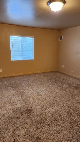 Building Photo - 146 Aparicio Dr