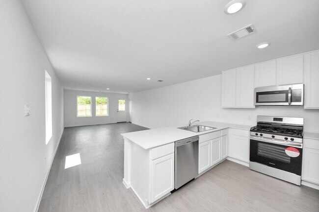 Building Photo - 27438 Sweetwater Bay Dr