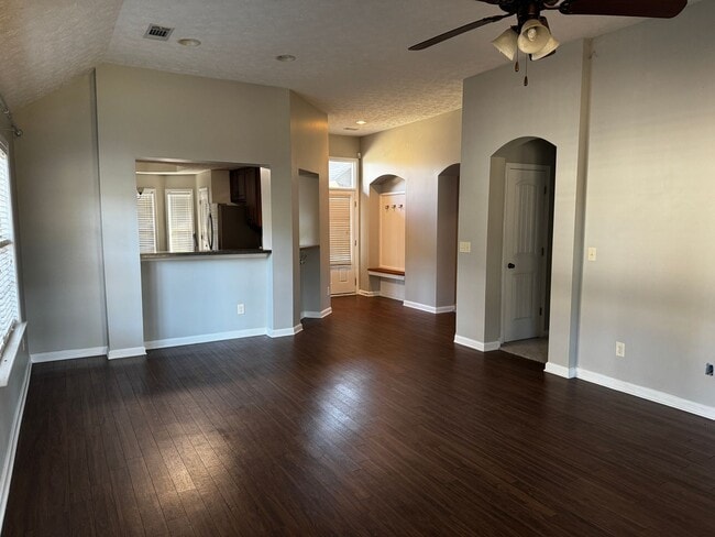 Building Photo - 9133 Saw Tooth Loop