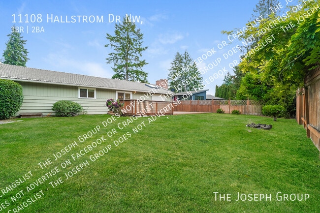 Building Photo - 11108 Hallstrom Dr