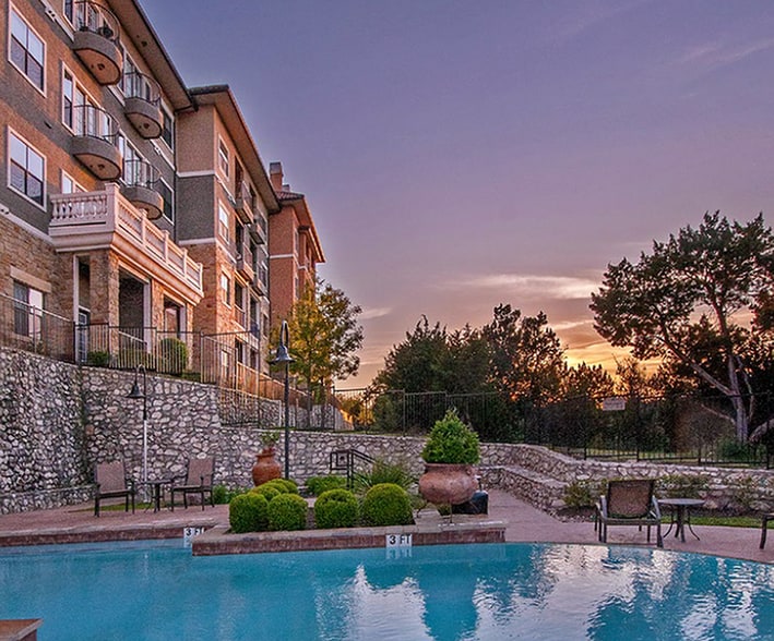 West Lake Vistas 7201 Ranch Road 2222 Austin TX 78730 Apartment Finder