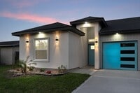 Building Photo - FOR LEASE - MODERN COMFORT MEETS PRIME LOC...