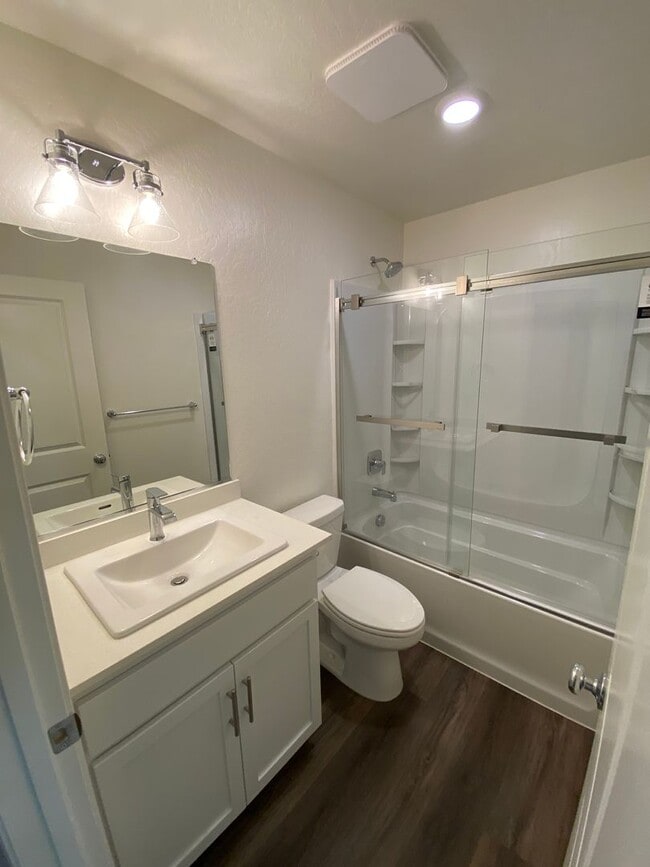 Building Photo - Tulare smart home, DR HORTON built home coming soon! Energy efficient