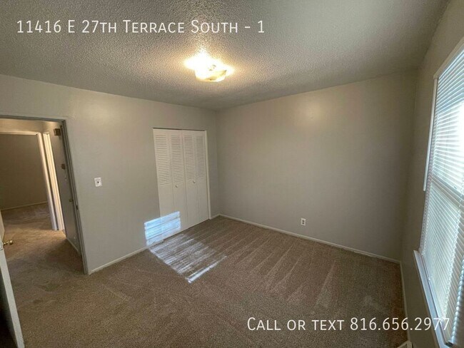 Building Photo - 11416 E 27th Terrace S