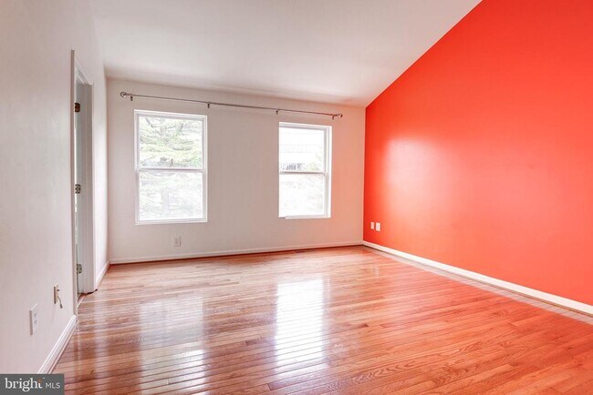 Building Photo - 12050 Edgemere Cir
