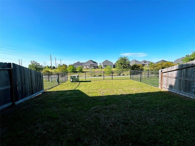 Building Photo - 5019 Pr Ter Ln