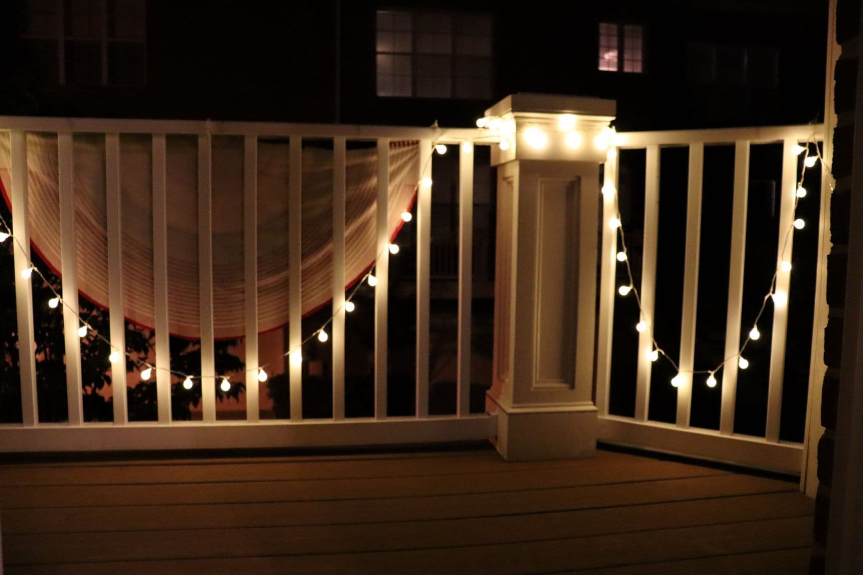 Small deck for your gas grill - 222 Herndon Station Sq