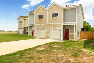 Building Photo - 8611 Key Windy Way