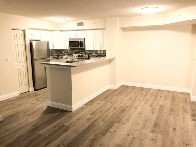 Building Photo - 7808 Sonoma Springs Cir