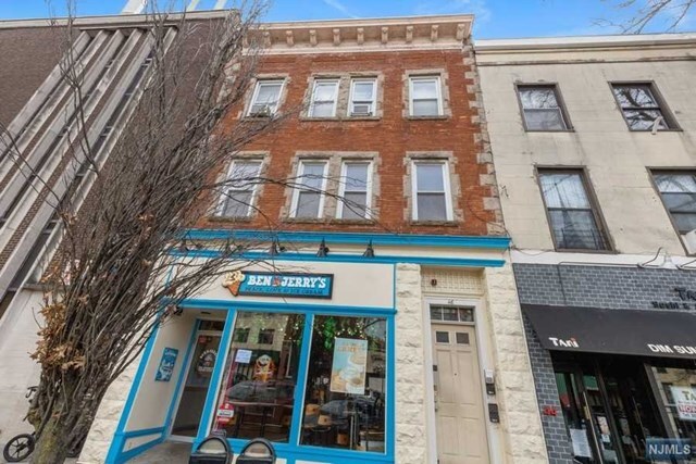 Building Photo - 46 E Palisade Ave