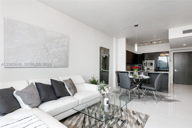 Building Photo - 1080 Brickell Ave