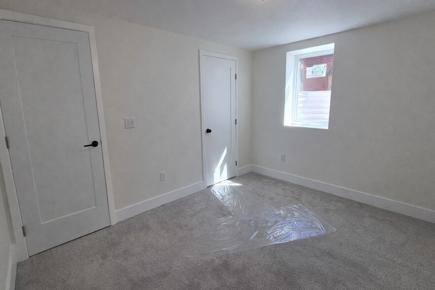 Building Photo - 2934 S Zurich Ct