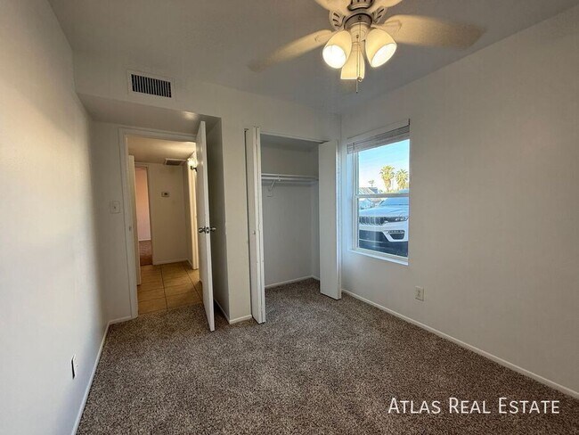 Building Photo - 1045 E University Dr