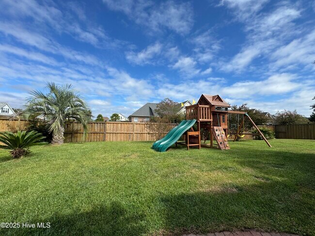 Building Photo - 1011 Ginger Lily Way