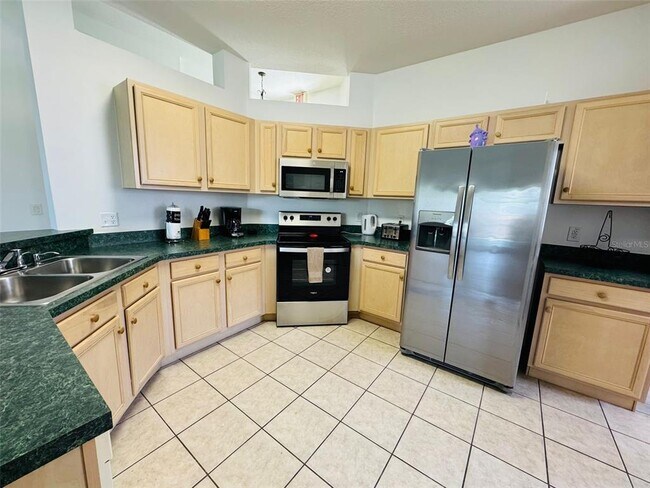 Building Photo - 400 Montara Dr