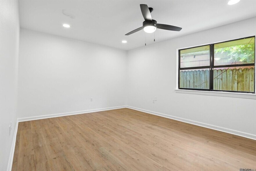 Building Photo - 1915 Tennessee St