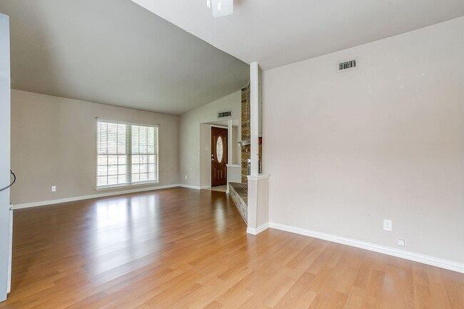 Building Photo - 5316 N Colony Blvd