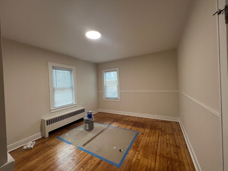 Building Photo - 481 Albany Shaker Rd