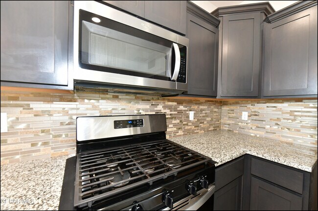Building Photo - 2358 Enchanted Gem