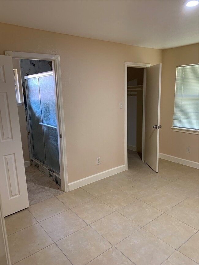 Building Photo - 5736 W Airport Blvd