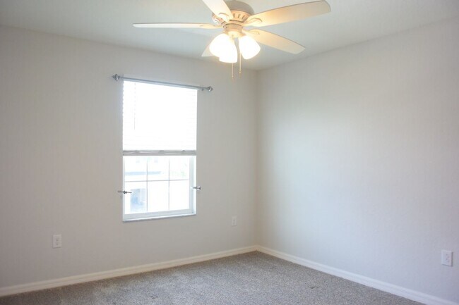 Building Photo - 1213 Grantham Dr