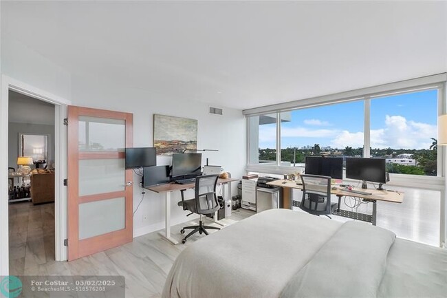 Building Photo - 2715 N Ocean Blvd