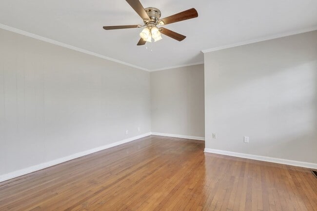 Building Photo - $500.00 OFF FIRST MONTHS RENT!!!!!