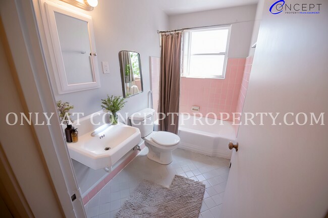 Interior Photo - Majestic