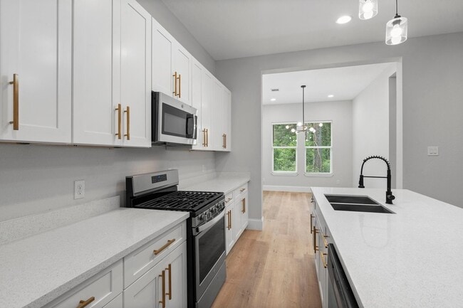 Building Photo - 478 Stephen F Austin Dr