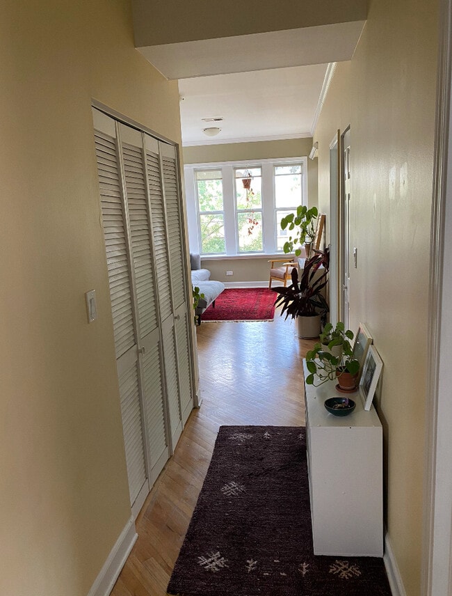 Building Photo - 1623 W Wallen Ave