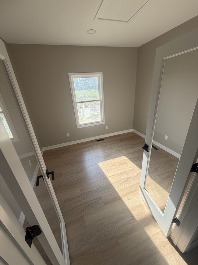 Building Photo - 1216 Switchfoot Dr