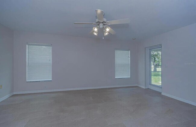 Building Photo - 1401 Vermouth Ln