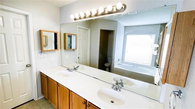 Building Photo - 1002 Tabasco Trail